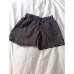 Short decathlon  TAILLE 5