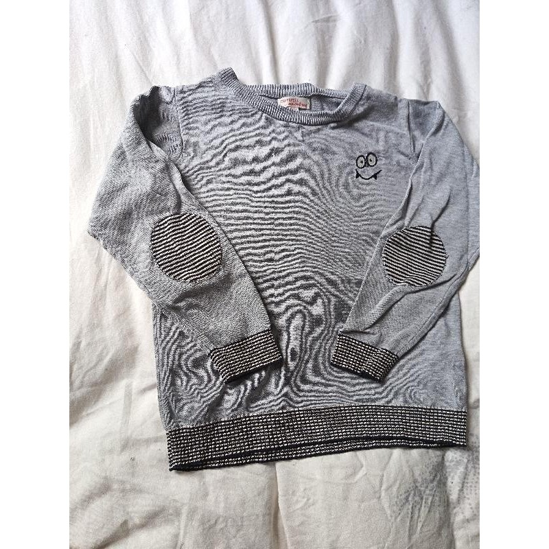 Pull du pareil au même  TAILLE 6