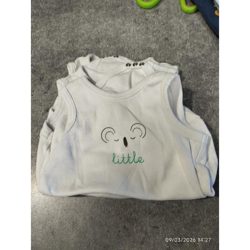 Lot de 3 bodys mc Vertbaudet  TAILLE 12 mois