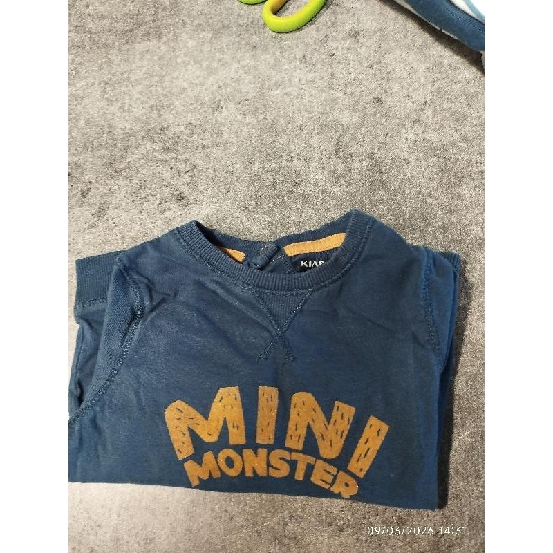 T shirt bleu ml kiabi TAILLE 12 mois