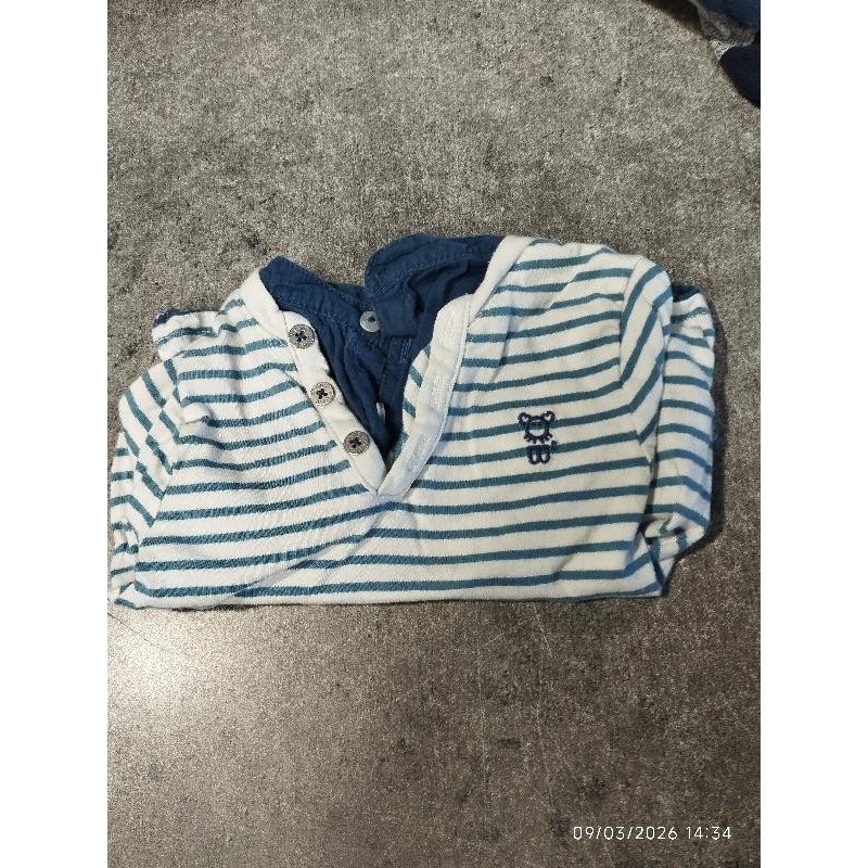 T shirt ml obaibi rayé bleu TAILLE 12 mois