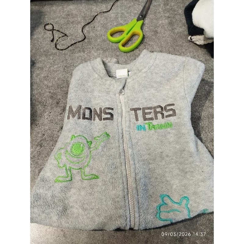 Pyjamas disney monters TAILLE 12 mois