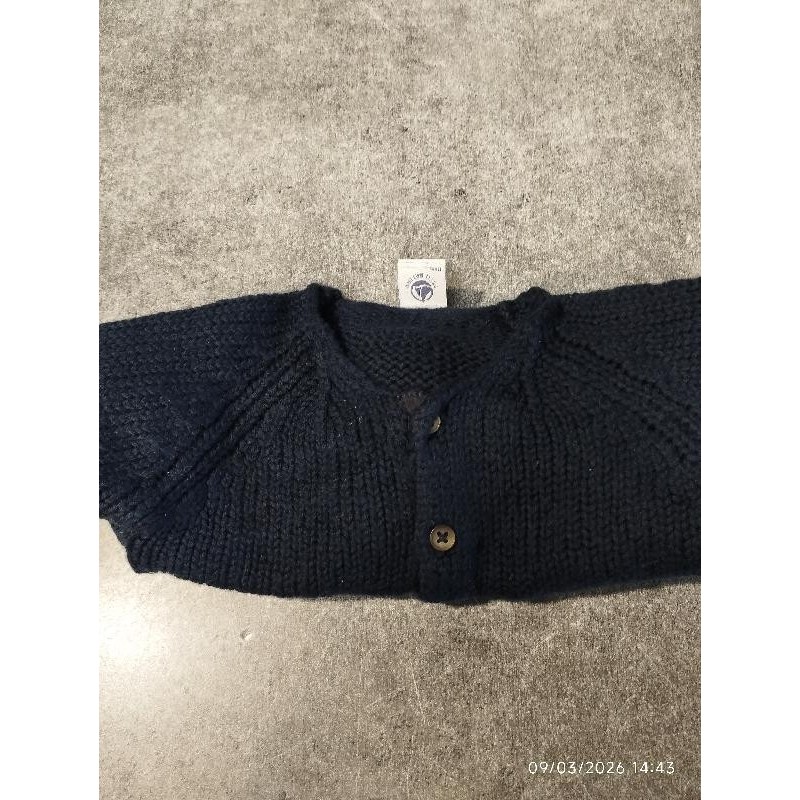 Gilet petit bateau bleu  TAILLE 12 mois