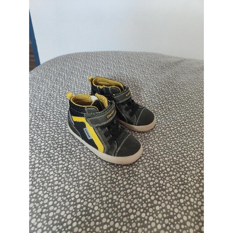 Chaussures geox TAILLE 24