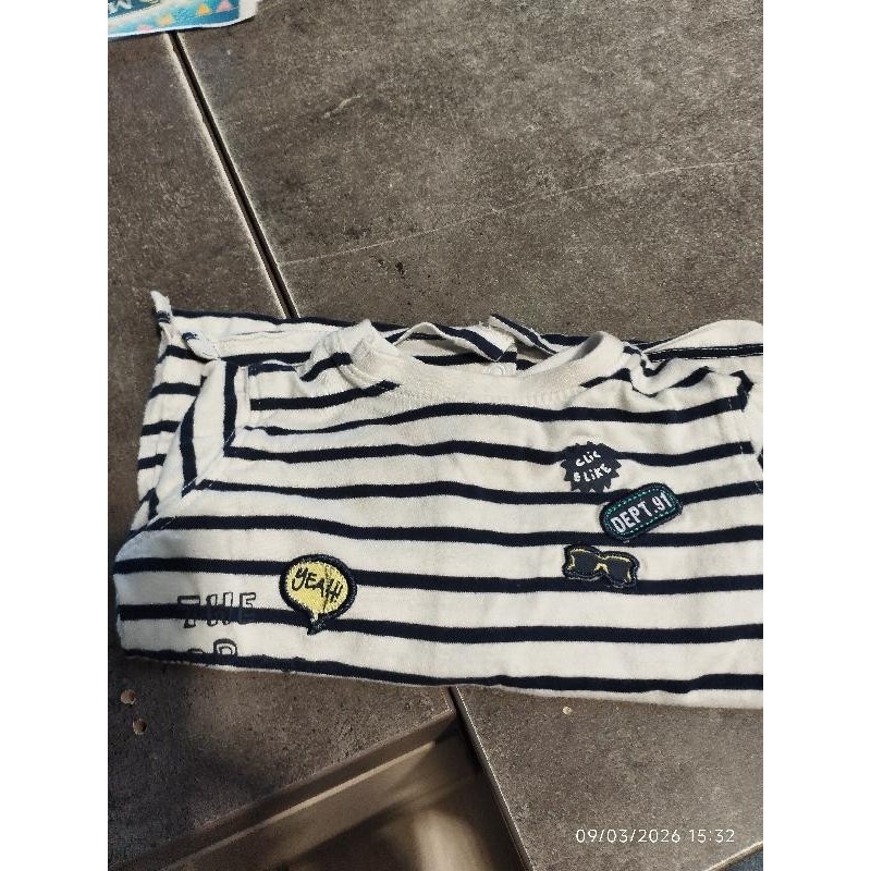 T shirt rayé gemi  TAILLE 6 mois
