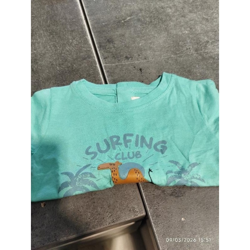 T shirt dpam vert chameau TAILLE 6 mois