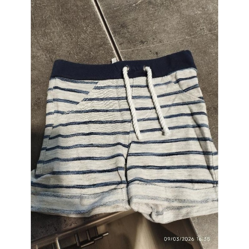 Short 3 pommes rayé coton TAILLE 6 mois