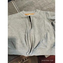 Gilet gris trx TAILLE 9 mois