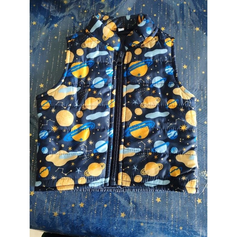 Doudoune sans manche espaces  TAILLE 3 mois