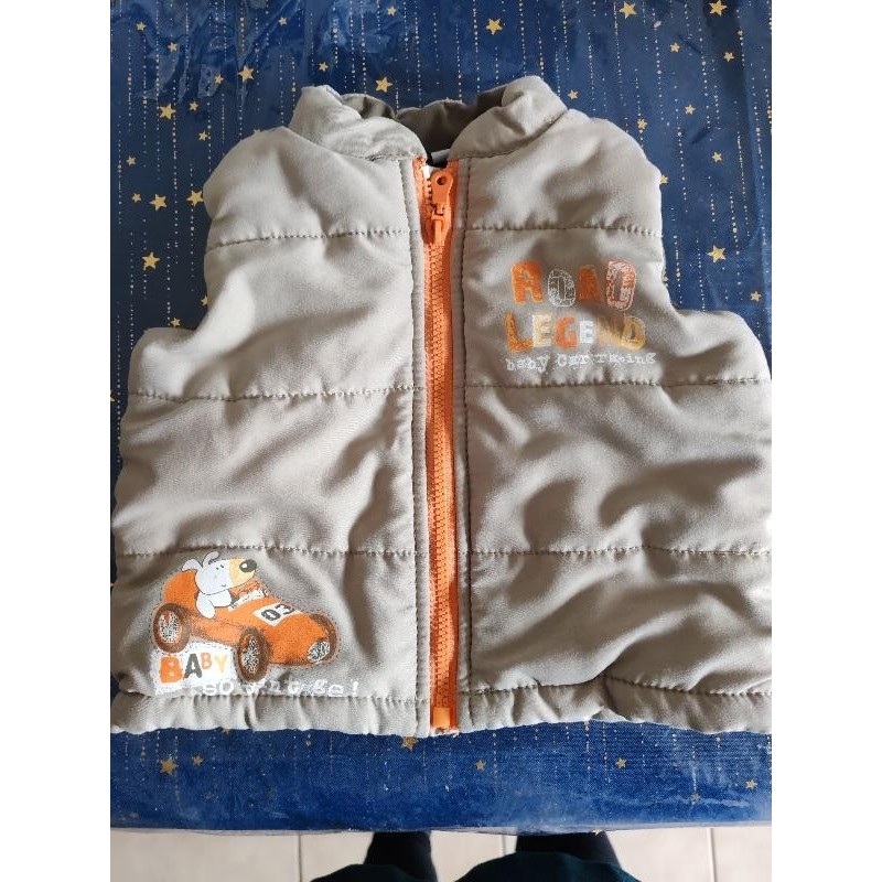 Doudoune sans manche beige  TAILLE 3 mois 
