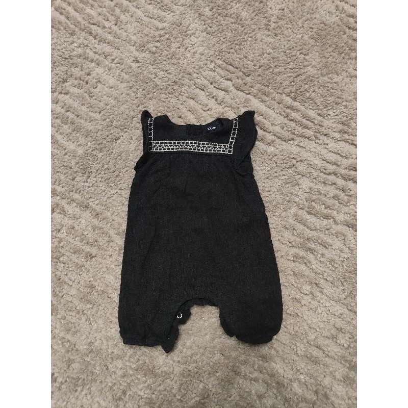 Combinaison manches courtes Kiabi griss TAILLE 1