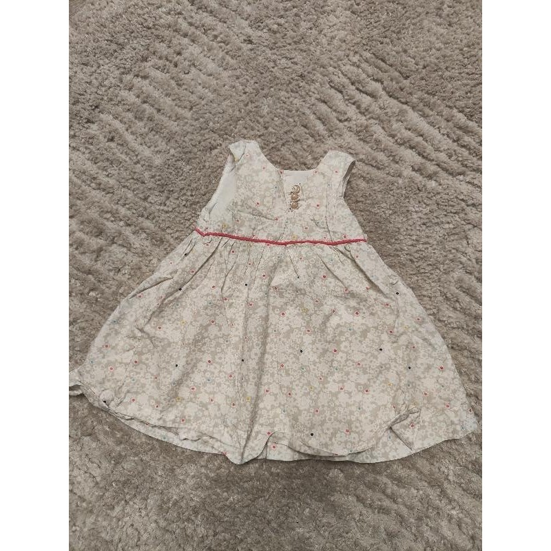 Robe obaibi beige a fleurs  TAILLE 3