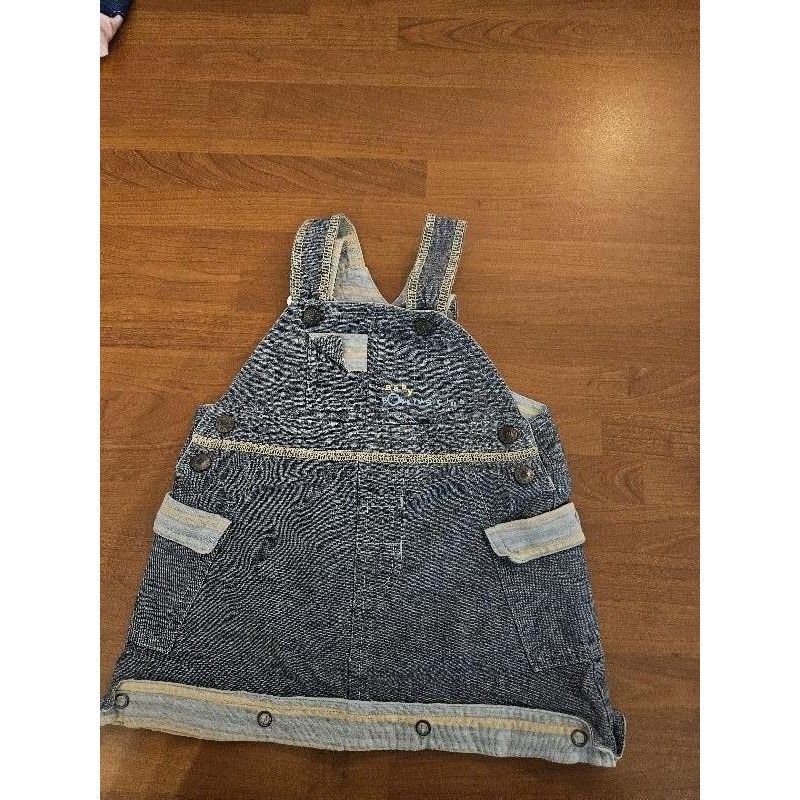 Robe jeans a bretelles TAILLE 6 mois