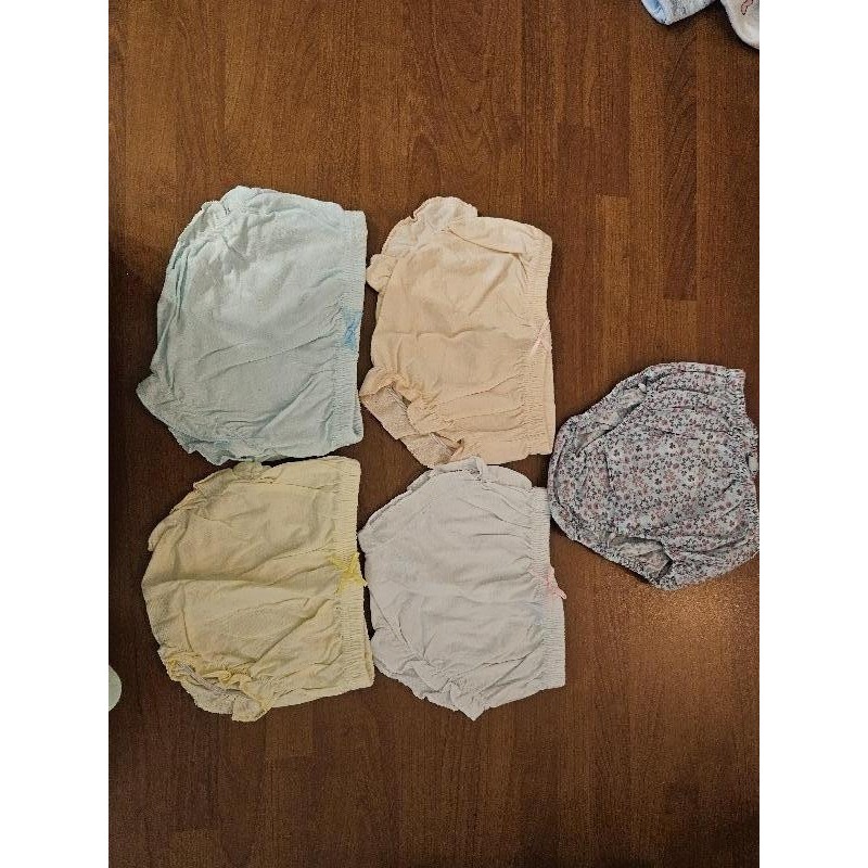 Lot de 5 culottes  TAILLE 6 mois