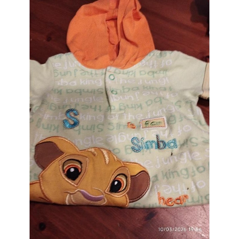 Combishort disney simba TAILLE 6m