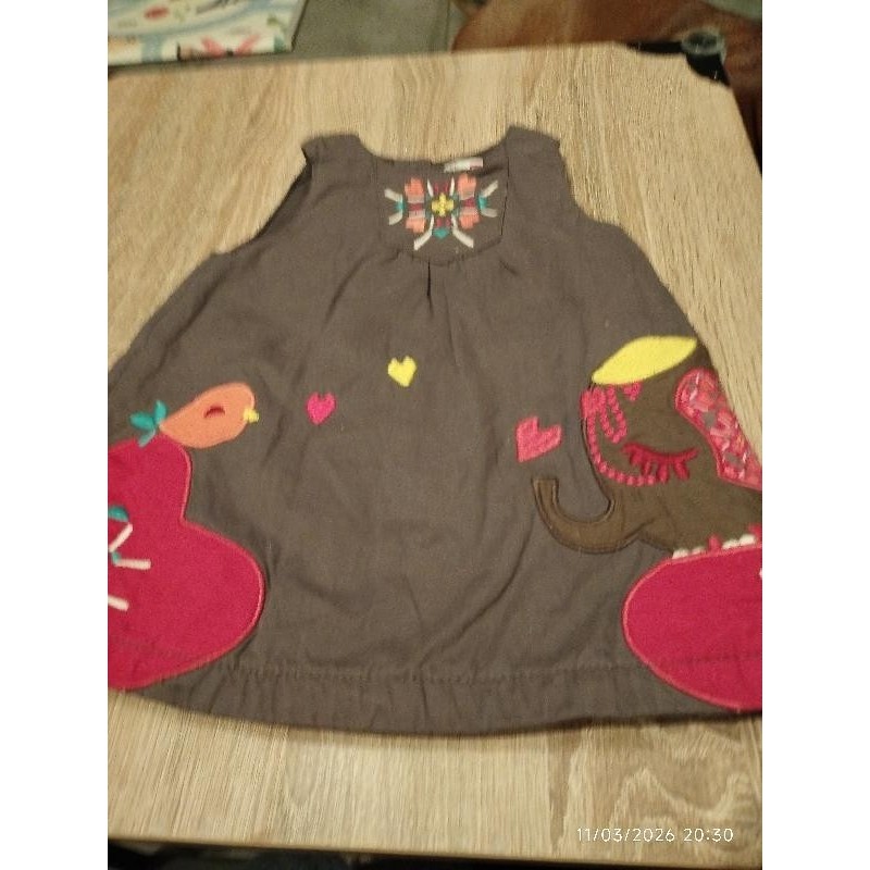 Robe dpam marron oiseau  TAILLE 3 m