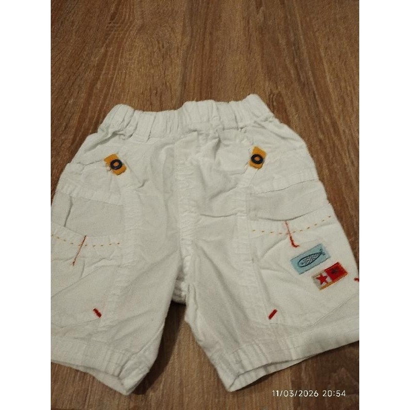 Short blanc poisson orchestra  TAILLE 3 m