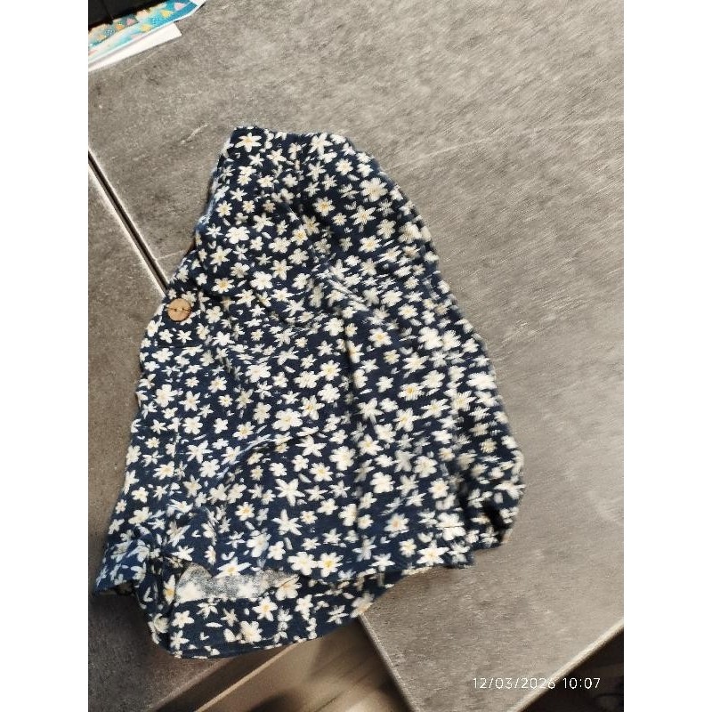 Short léger kiabi bleu fleur TAILLE 5a