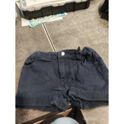 Short tissaia bleu marine...