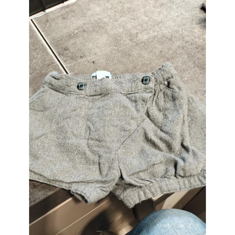 Short gris obaibi TAILLE 2a