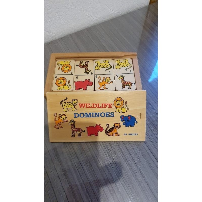 Dominoes wildlife bois