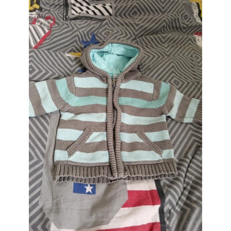 Veste sweat a capuche rayé  TAILLE 1 mois 