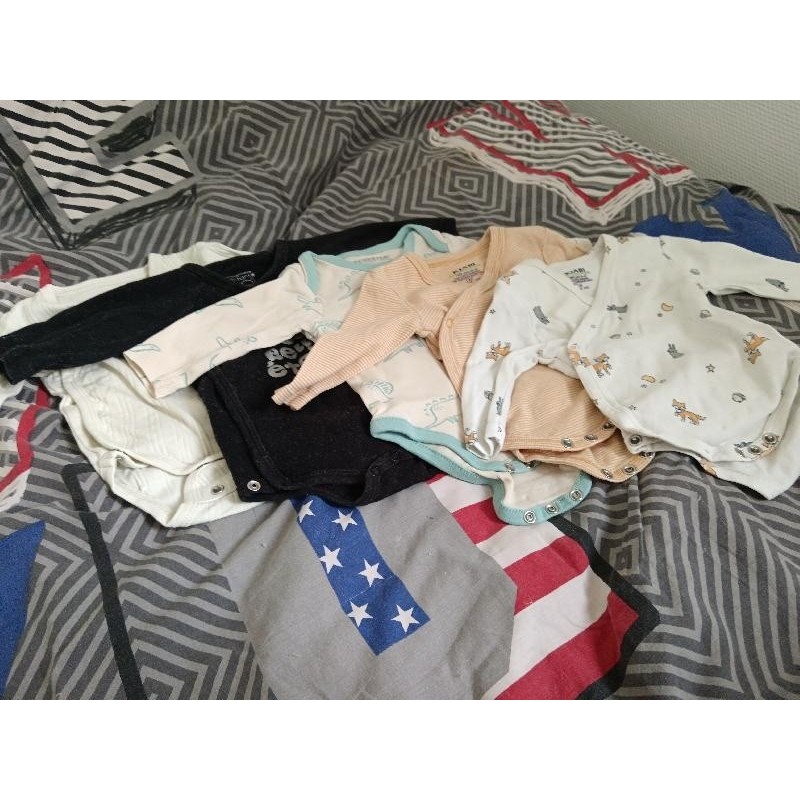 Lot de 5 body  TAILLE 1 mois 