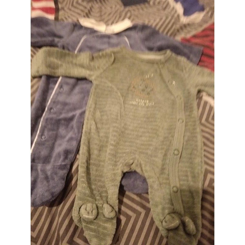 Lot de 2 pyjama  TAILLE Naissance
