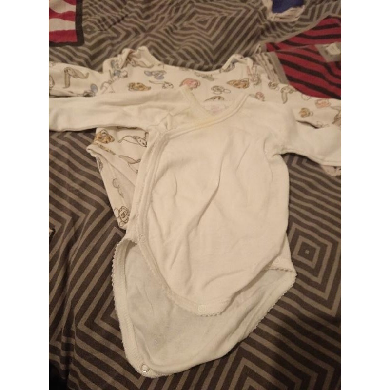 Lot de 2 body  TAILLE Naissance