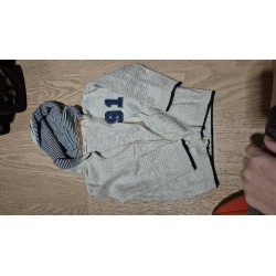 Gilet gris gemo  TAILLE 18...