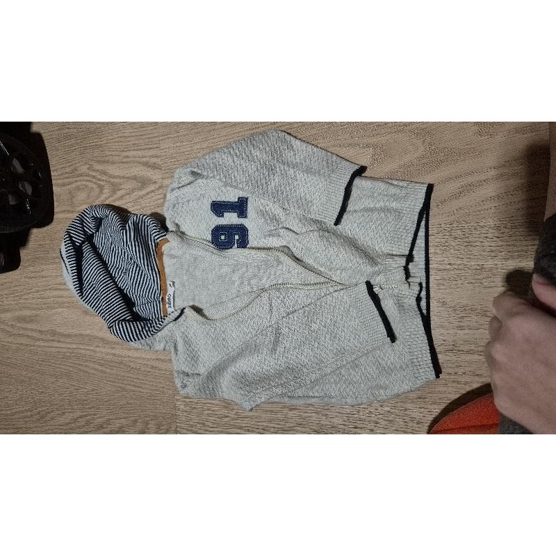 Gilet gris gemo  TAILLE 18 mois 