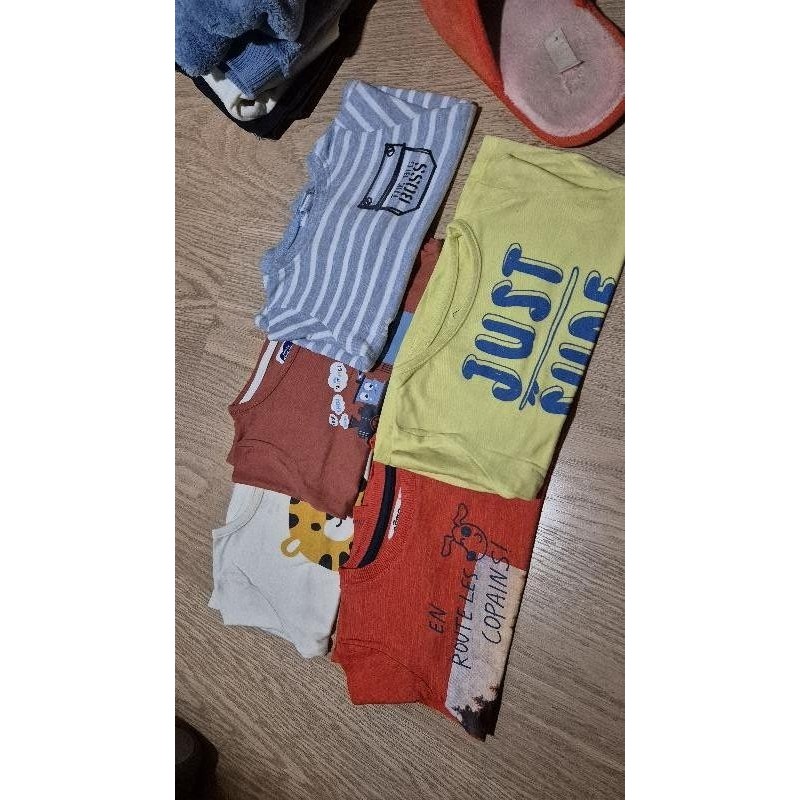 Lot 5 hauts manches longues neufs  TAILLE 6 mois 