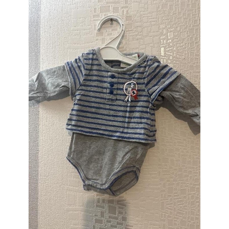 Bodies tee shirt disney TAILLE 1 mois