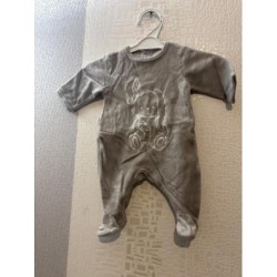 Pyjama gris TAILLE 1 mois