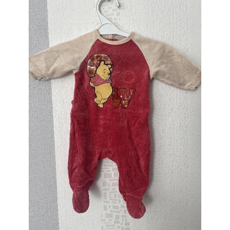 Pyjama winnie TAILLE 1 mois 