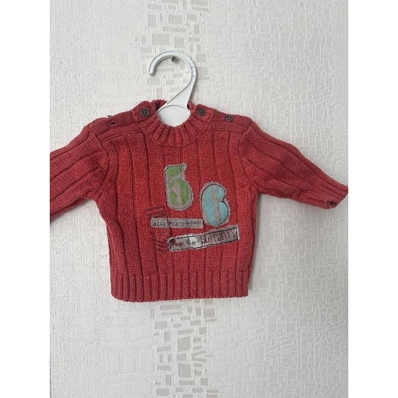 Pull rouge TAILLE 1 mois