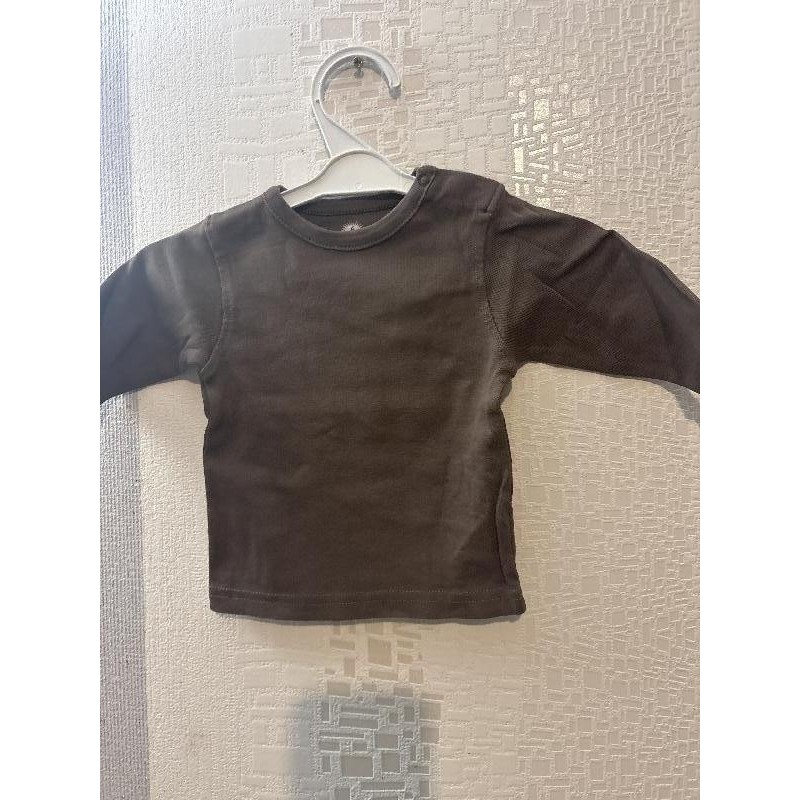 TEE shirt manches longues TAILLE 6 mois
