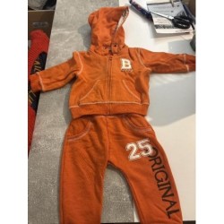 Ensemble orange  TAILLE 6 mois