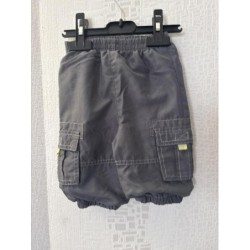 Pantalon gris TAILLE 6 mois