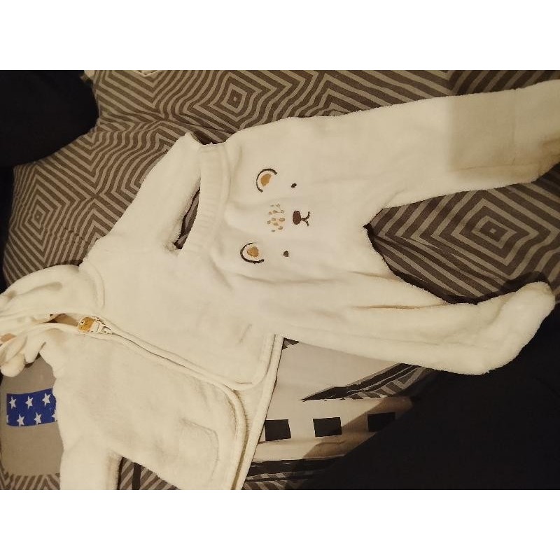 Ensemble bb polaire blanc TAILLE 1 mois