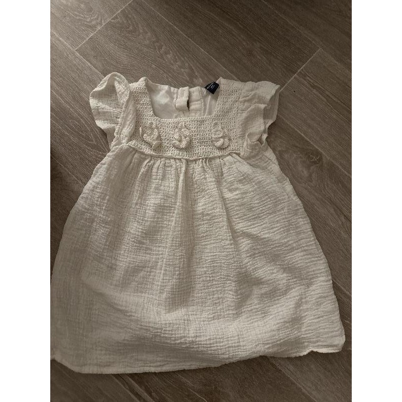 Robe kiabi crème  TAILLE 4