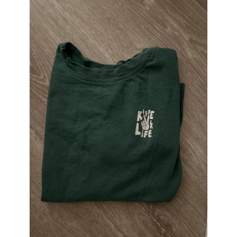 Tee shirt vert  TAILLE 8