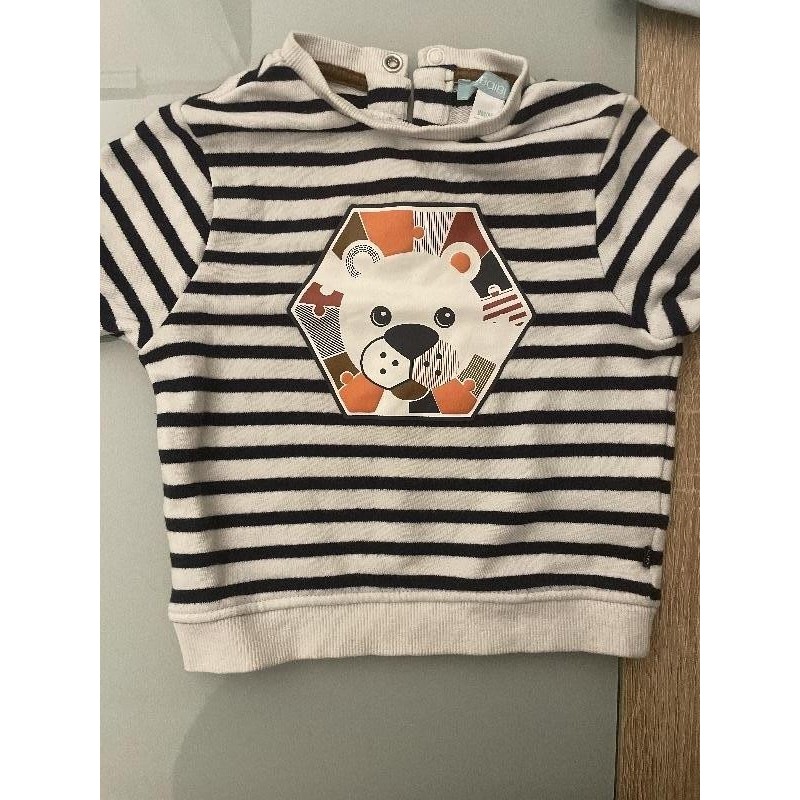 Pull obaibi blanc rayé noir lion 9 mois TAILLE 9 mois