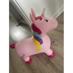licorne sauteuse 