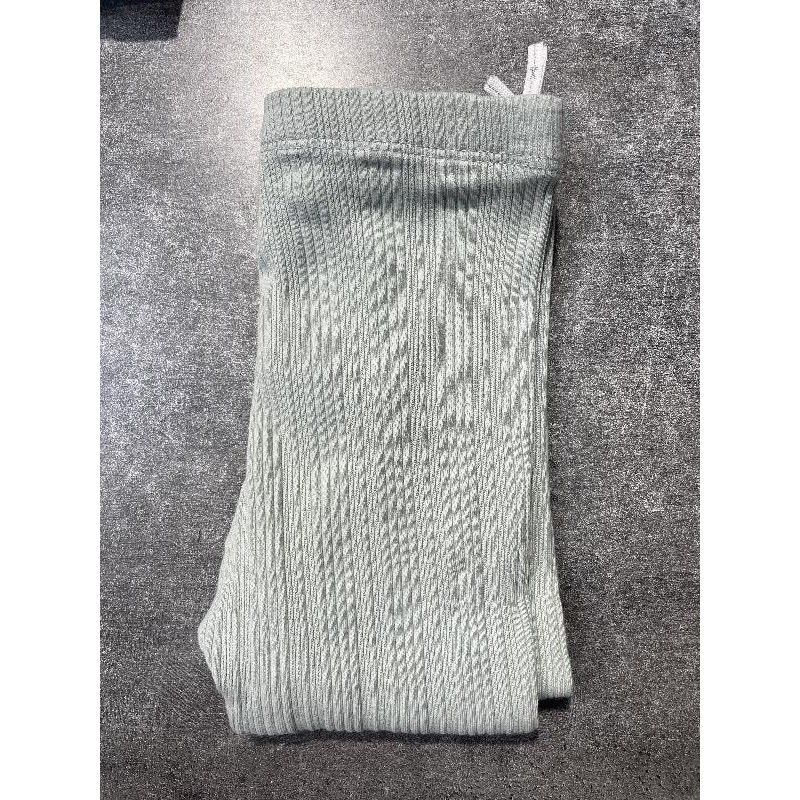 Legging vert C&A 9/12 mois  TAILLE 9-12 mois