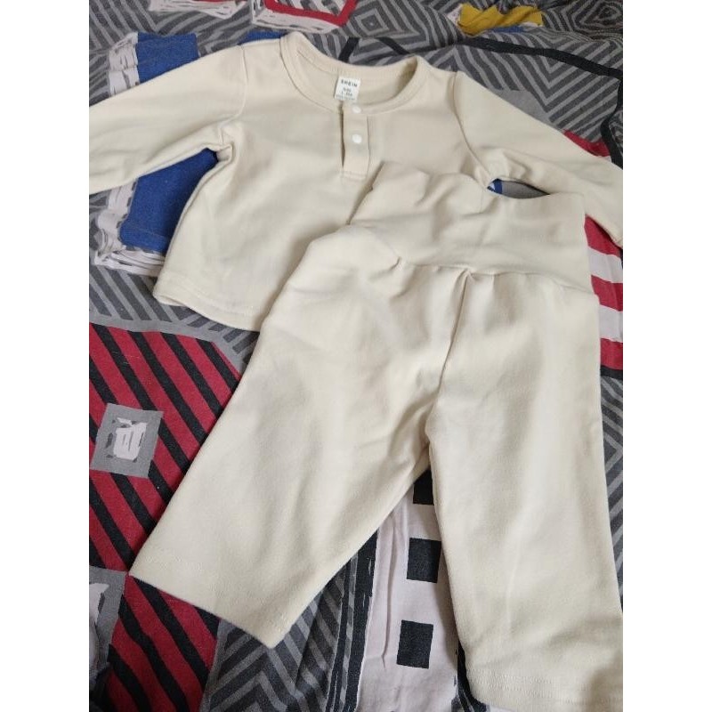 Ensemble beige polaire TAILLE 1/3 mois