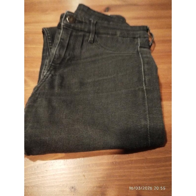Jean's skinny noir  TAILLE 12