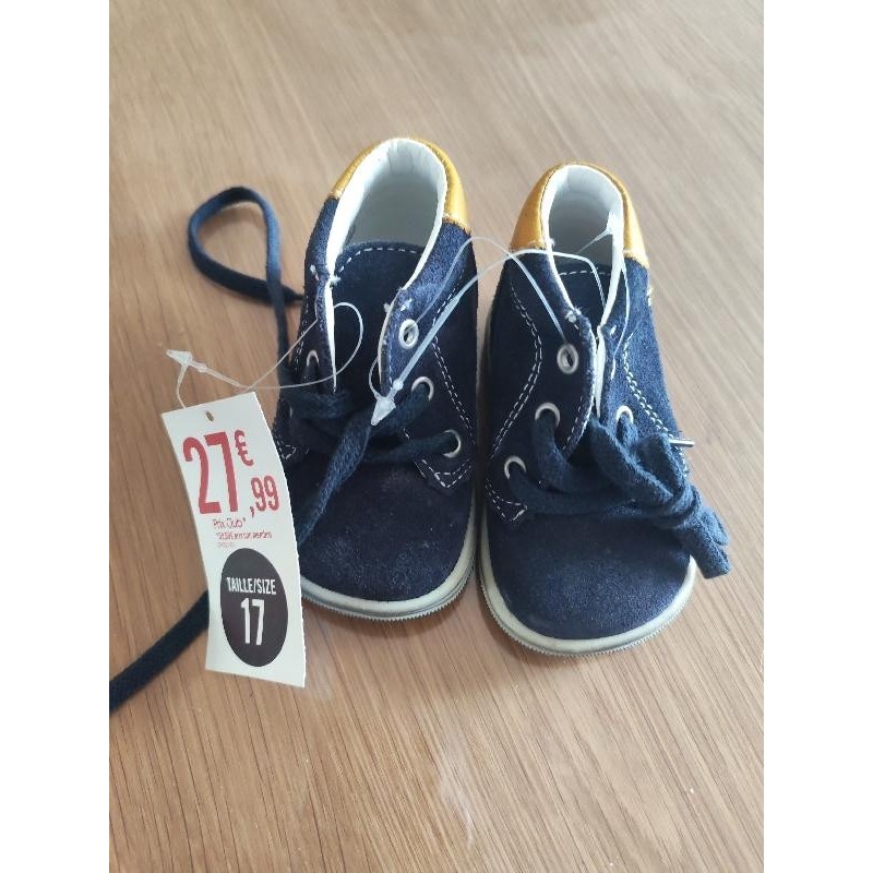 Chaussures garcon TAILLE 17