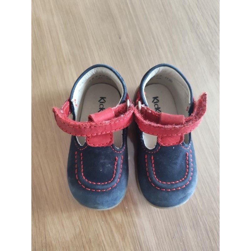 Chaussures garcon TAILLE 19