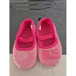 Chaussons roses 24  TAILLE 24